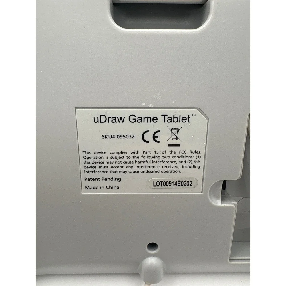 THQ uDraw GameTablet for Nintendo Wii White Wireless Drawing Tablet Accessory